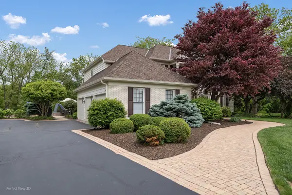18089 W Pond Ridge CIR, Gurnee, IL 60031
