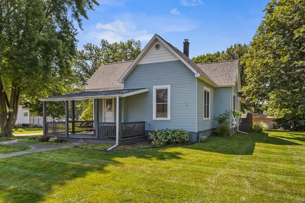 206 W North ST, Leroy, IL 61752