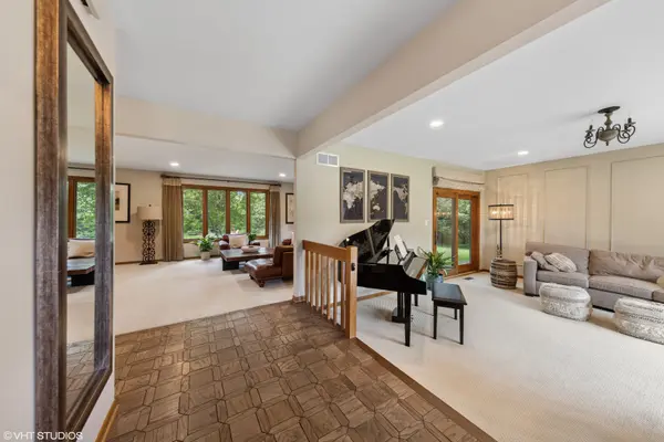 11522 Ridgewood LN, Burr Ridge, IL 60527