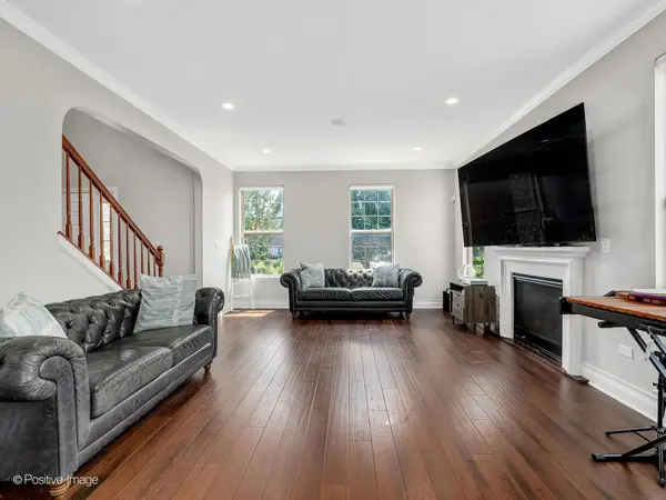 2789 Blakely LN, Naperville, IL 60540