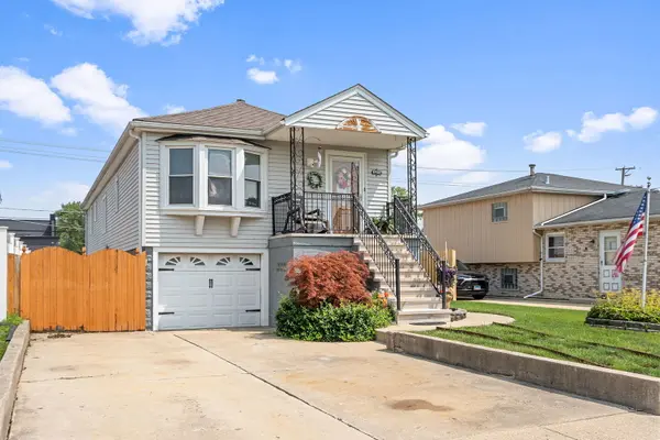 5740 W 87th PL, Oak Lawn, IL 60453