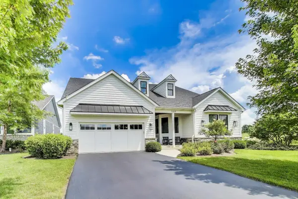 1109 Rebecca CT, Libertyville, IL 60048