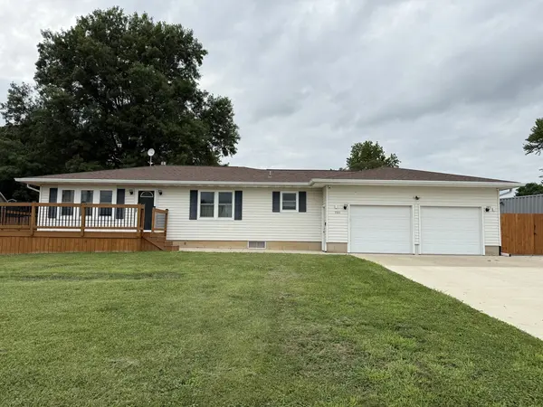 301 Washington AVE, Arlington, IL 61312