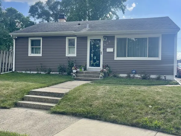 520 W Pleasure CT, Aurora, IL 60506