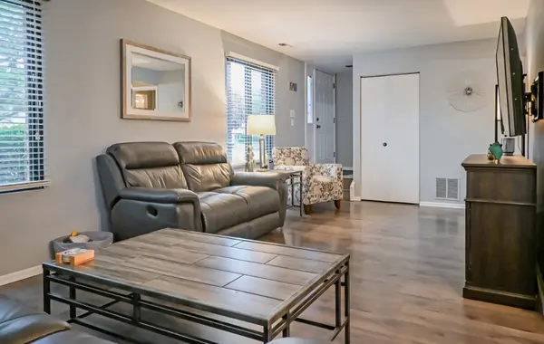 16200 Apple LN #2, Tinley Park, IL 60487