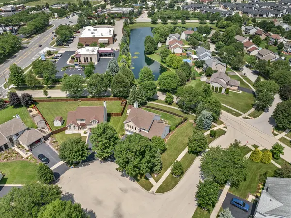 323 Callery DR, Bolingbrook, IL 60490