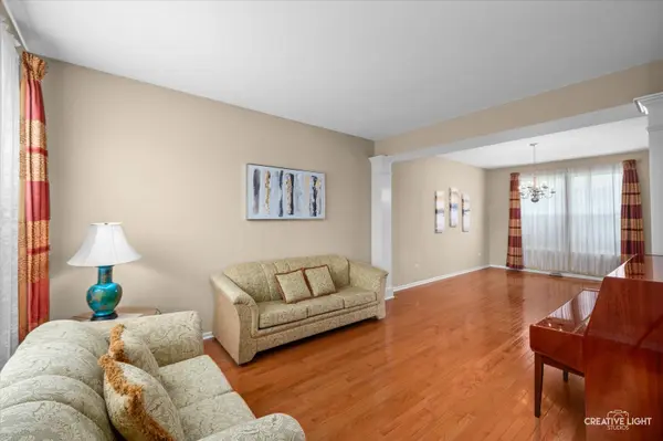 342 Tiger ST, Bolingbrook, IL 60490