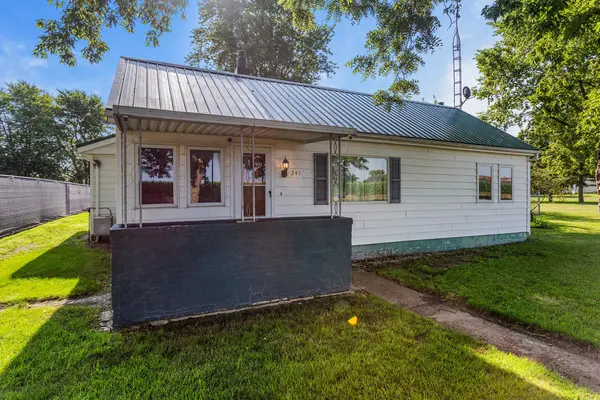 248 N County Road 1275E RD, Arcola, IL 61910
