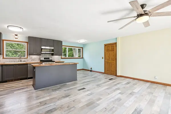 1020 Cassie DR, Joliet, IL 60435