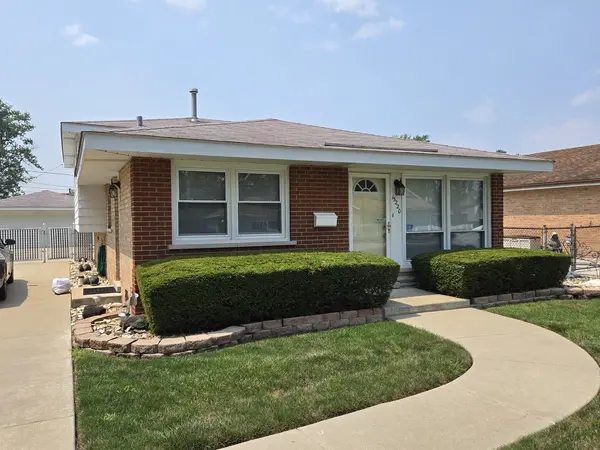 15220 Lawndale AVE, Midlothian, IL 60445