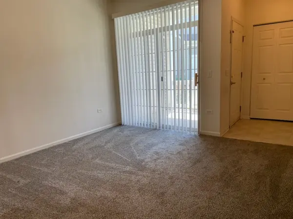 2305 Aurora DR #4, Pingree Grove, IL 60140