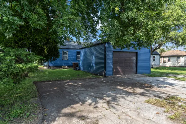 70 E 150th ST, Harvey, IL 60426