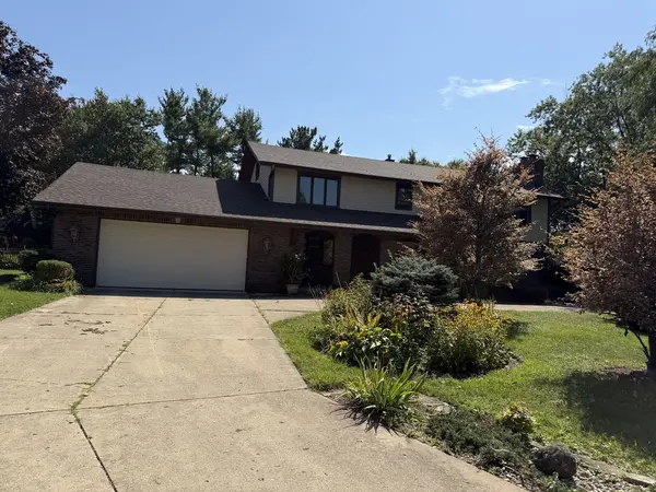 6342 Martin DR, Willowbrook, IL 60527
