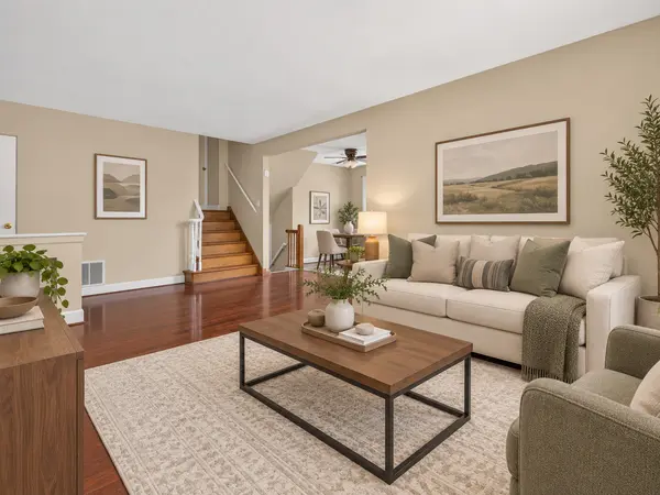 2130 W Highland AVE, Chicago, IL 60659