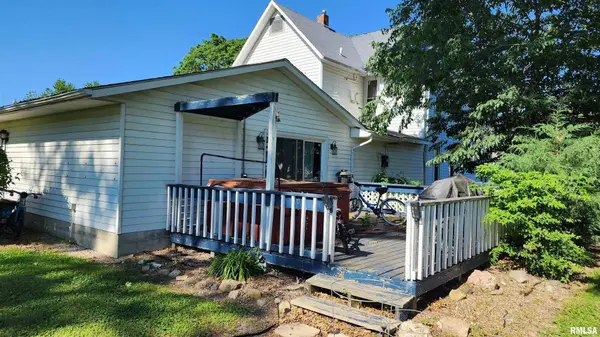 412 N 2ND ST, Altamont, IL 62411