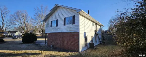 603 W SPRING ST, Anna, IL 62906