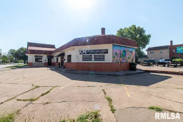 1329 HARRISON ST, Davenport, IA 52806