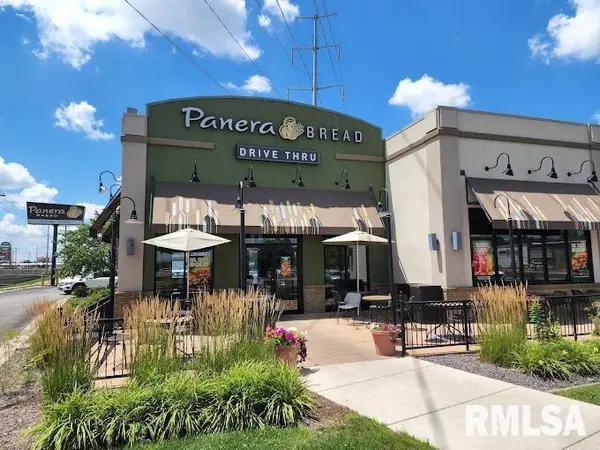 1401 S VETERANS Pkwy, Bloomington, IL 61701