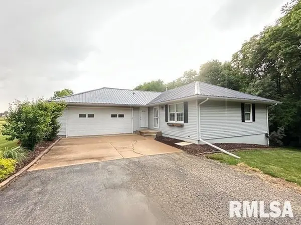 22900 MOENS RD, Atkinson, IL 61235