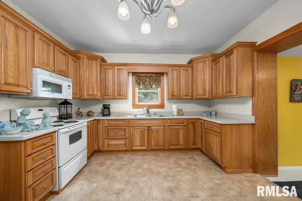 410 S DEPOT ST, Annawan, IL 61234-7713