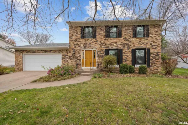 2224 E 45TH ST, Davenport, IA 52807