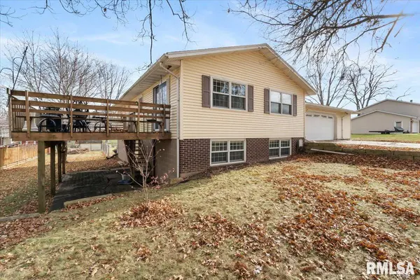51 CRESTVIEW DR, Geneseo, IL 61254