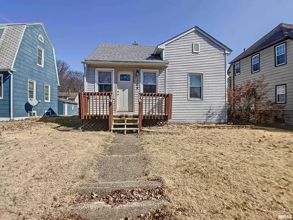 109 S ELMWOOD AVE,  Davenport,  IA 52802-1504