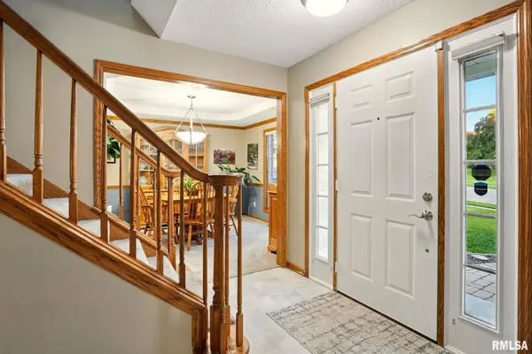 4513 STONE HAVEN DR, Bettendorf, IA 52722