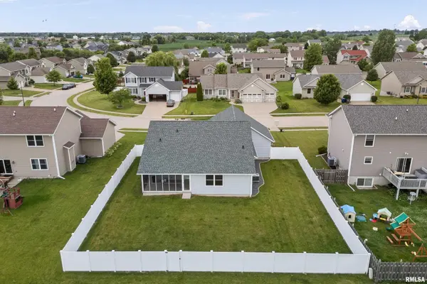 6365 FRIENDSHIP, Bettendorf, IA 52722