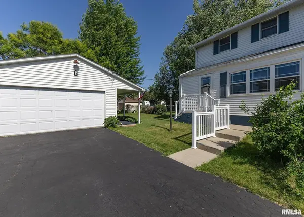 105 N SCHOOL ST, Atkinson, IL 61235