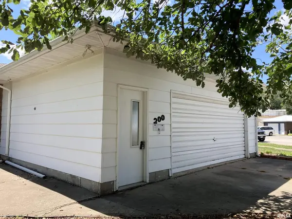 200 S MAIN ST, Annawan, IL 61234