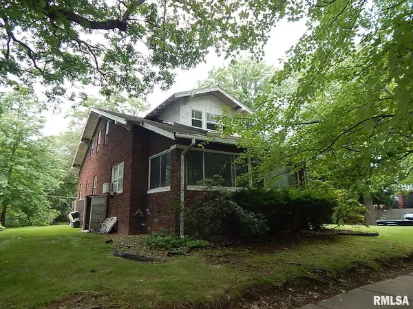 1132 24TH AVE, Moline, IL 61265