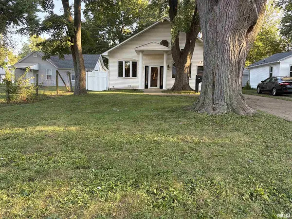 806 E LONDON AVE, Peoria Heights, IL 61616