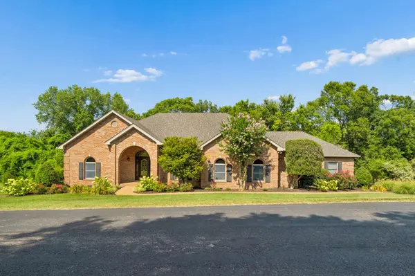 770 Peach Orchard Dr, Nashville, TN 37204