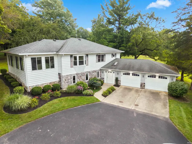 1962 N State Road 9 RD, Albion, IN 46701
