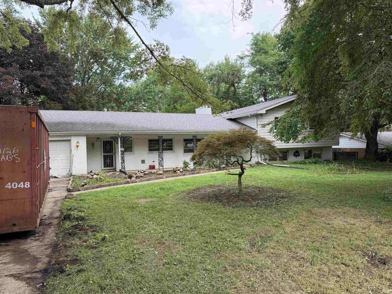 16325 Shamrock DR, Mishawaka, IN 46544-6468