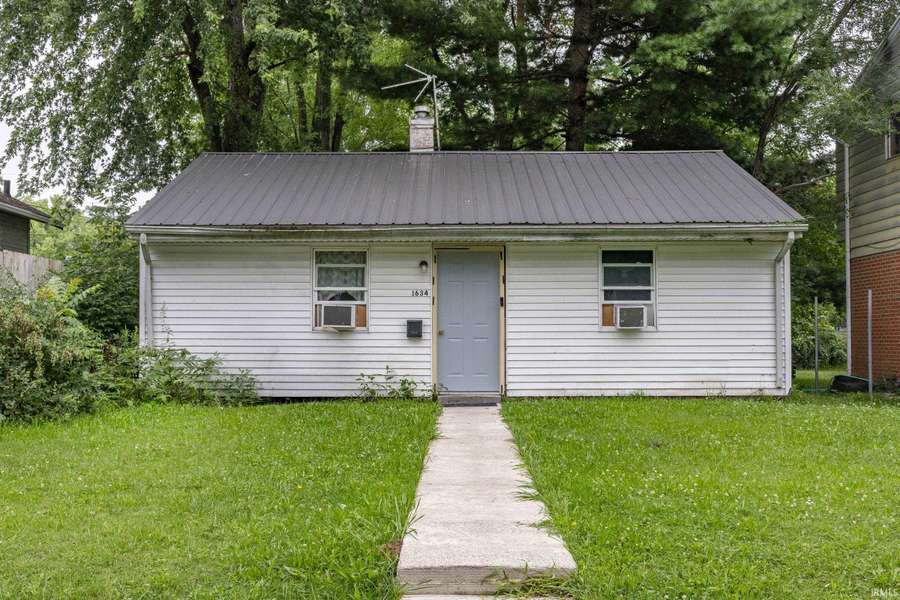 1634 N Olive ST, South Bend, IN 46628