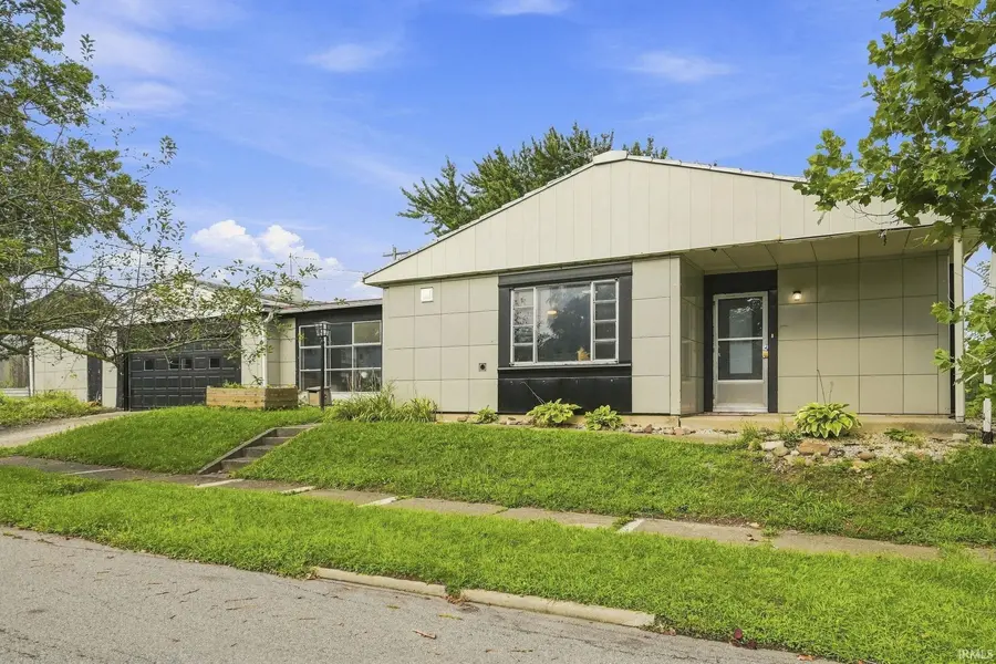 1928 Glenwood AVE, Fort Wayne, IN 46805-2759