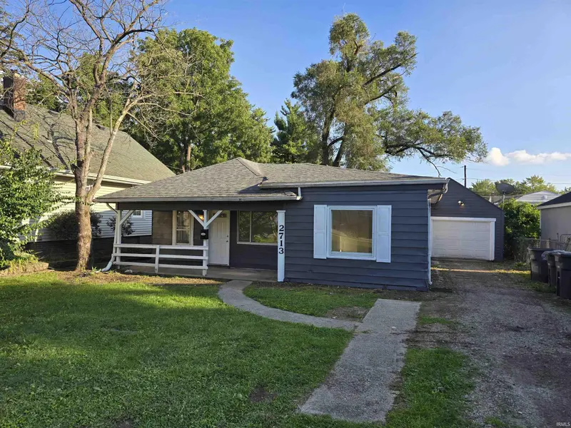 2713 Waynewood DR, Fort Wayne, IN 46809