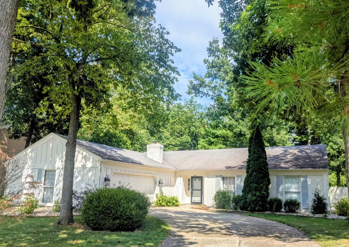 5114 W Arlington Park BLVD, Fort Wayne, IN 46835-4318
