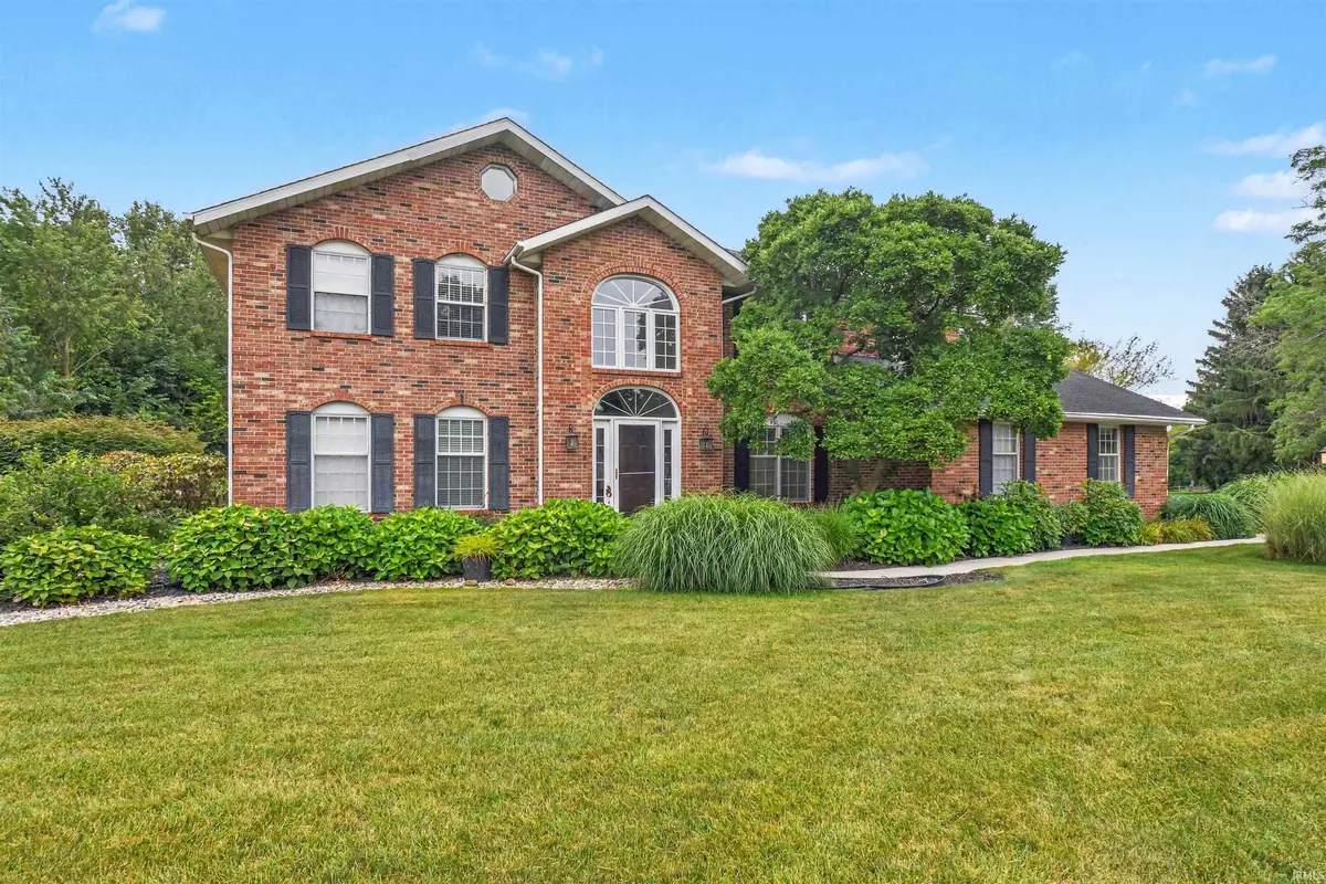 15766 Hunting Ridge TRL, Granger, IN 46530-9076