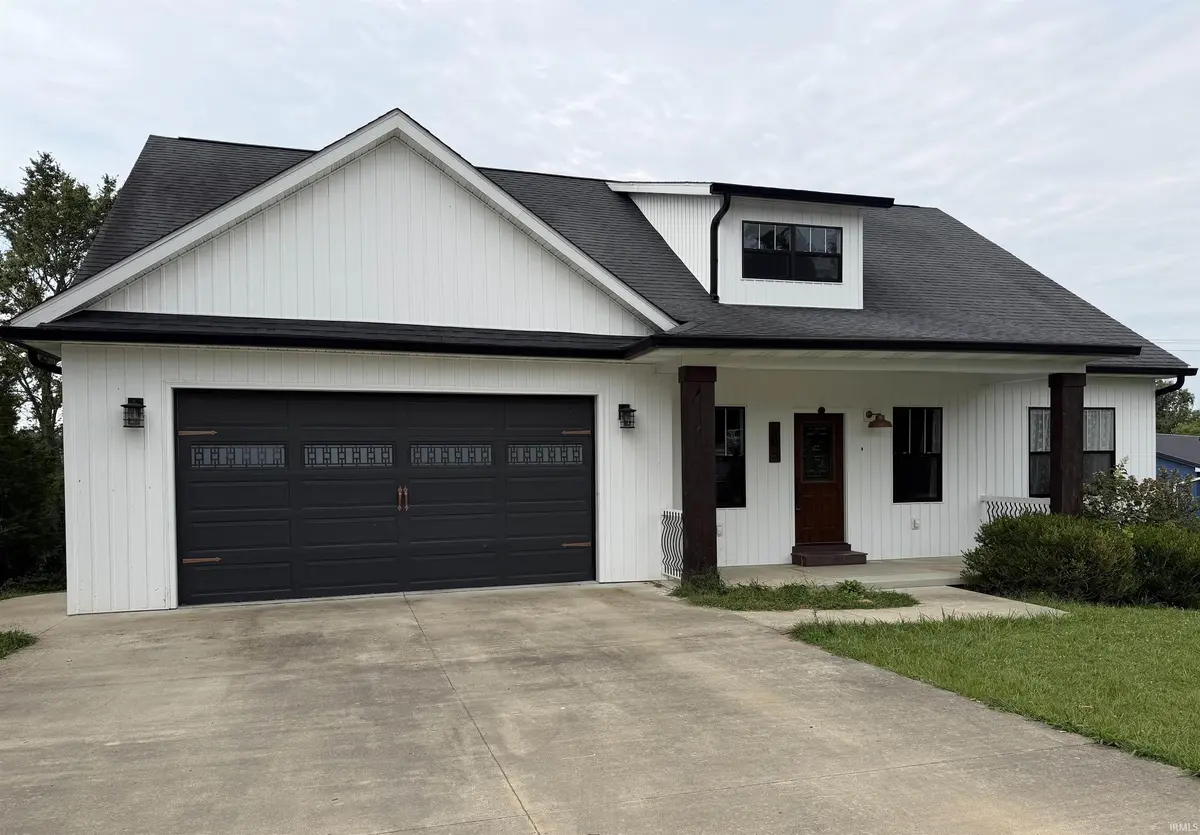 605 W 10th ST, Oolitic, IN 47451-9785