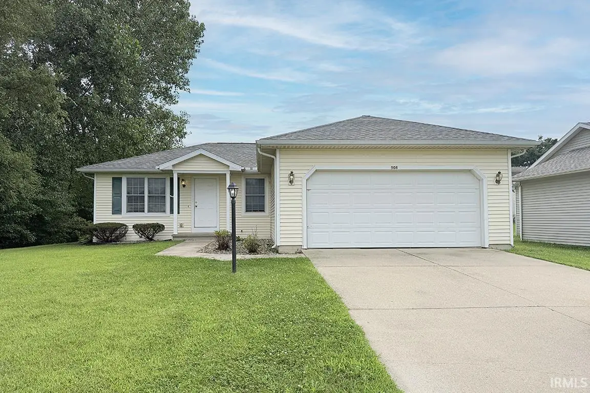 508 Heritage DR, Middlebury, IN 46540-9284