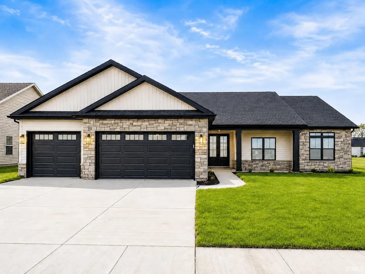 905 Ravenstone DR, Lafayette, IN 47909