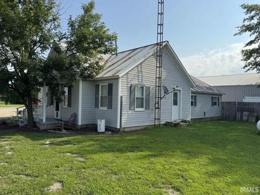 307 Belgian LN, Bryant, IN 47326