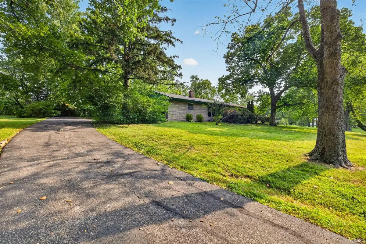4242 W Beech LN, Bloomington, IN 47404