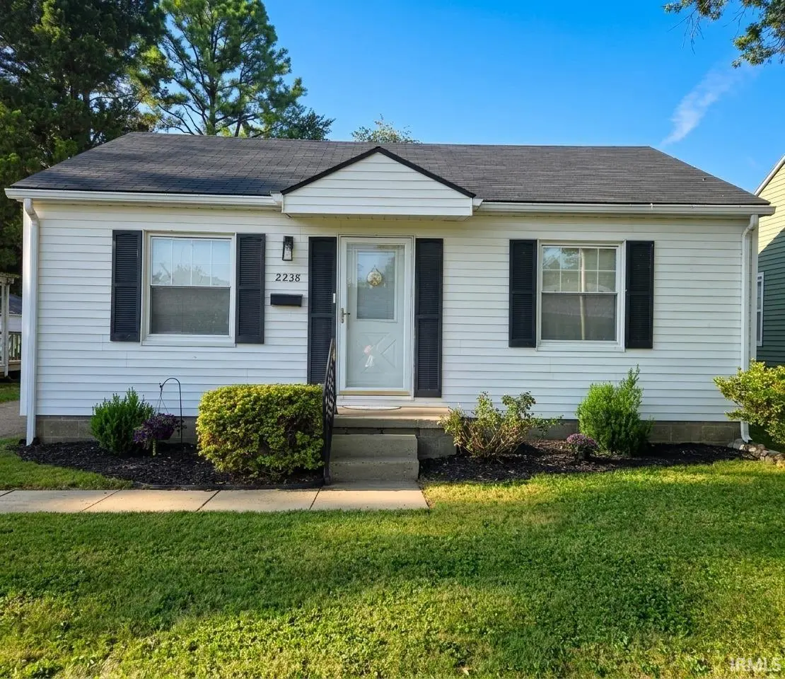 2238 E Iowa ST, Evansville, IN 47711