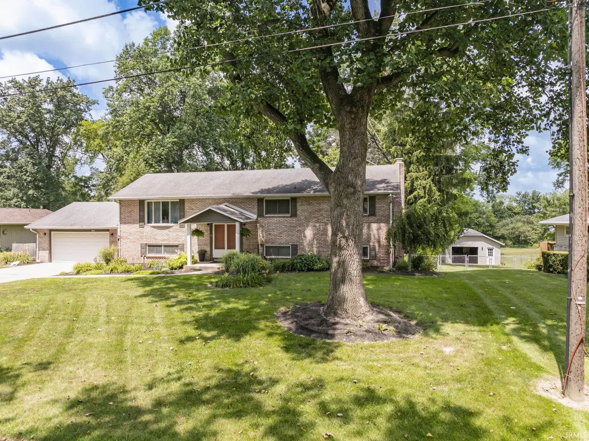 9212 W Tulip Tree DR, Muncie, IN 47304