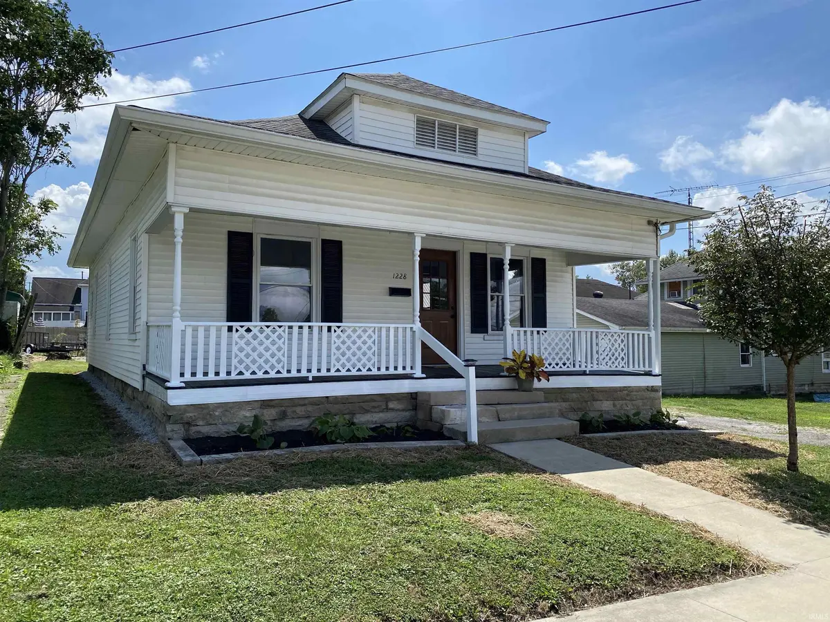 1228 9th ST, Bedford, IN 47421