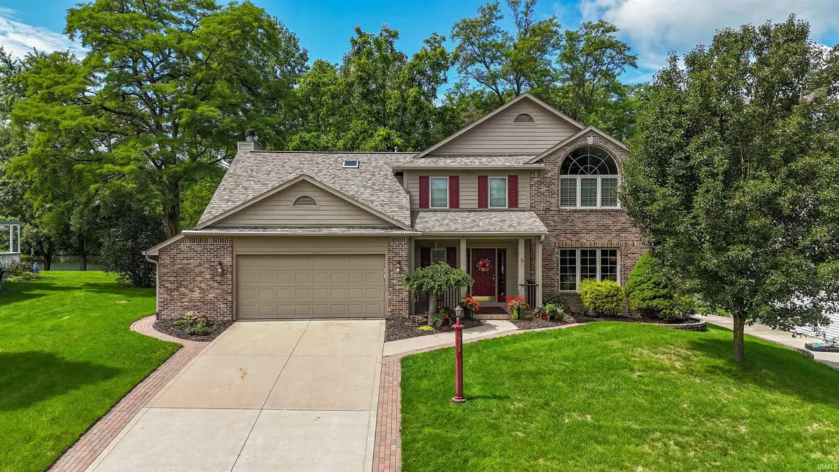 1928 Hunters Ridge DR, Huntington, IN 46750